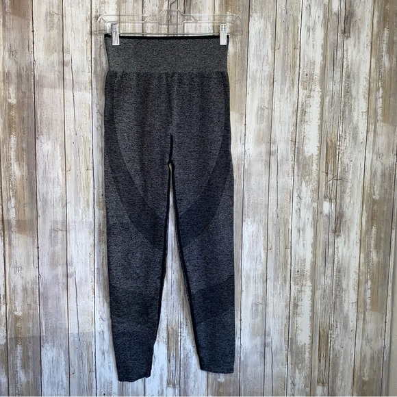 PINk Grey Seamless Air Medium Impact Leggings - Picture 2 of 7